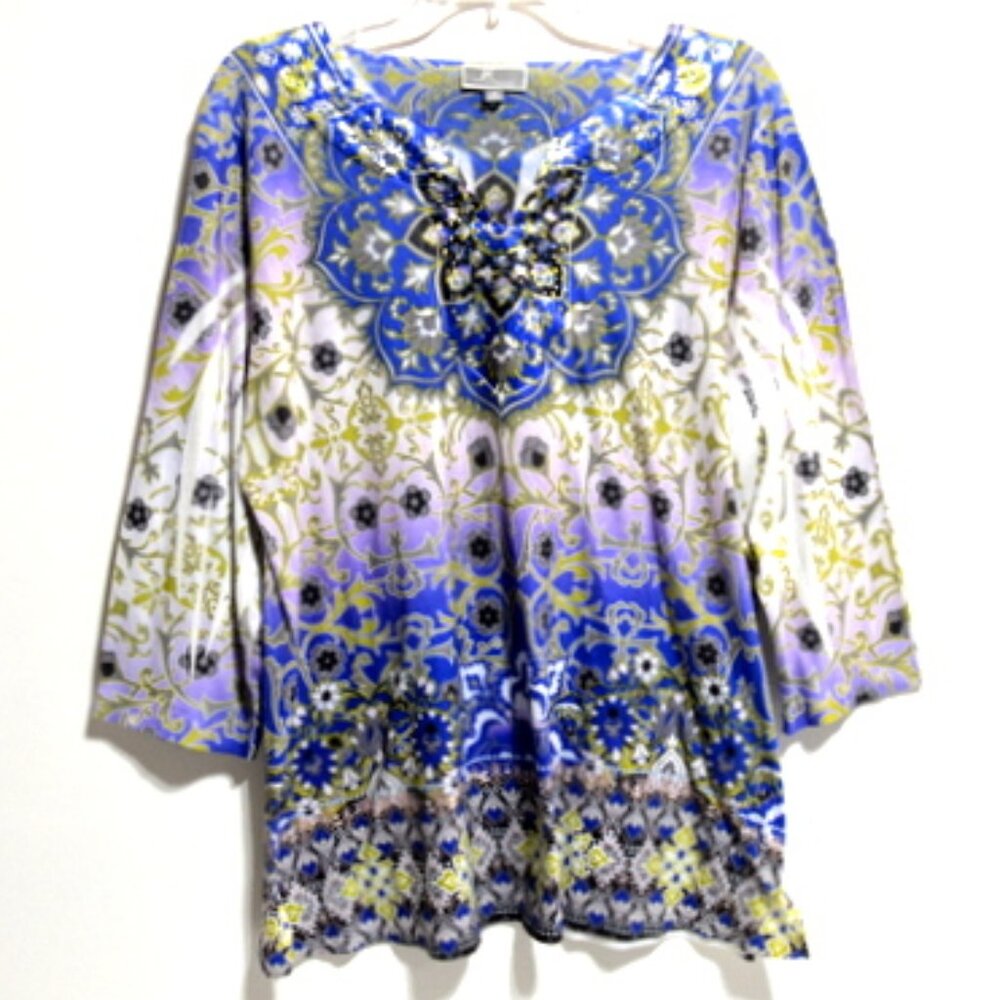 JM Collection Woman Blue Floral Embellished V-Neck Collar 3/4 Sleeve Top – 2X